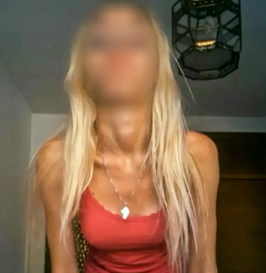 Dilara, 35