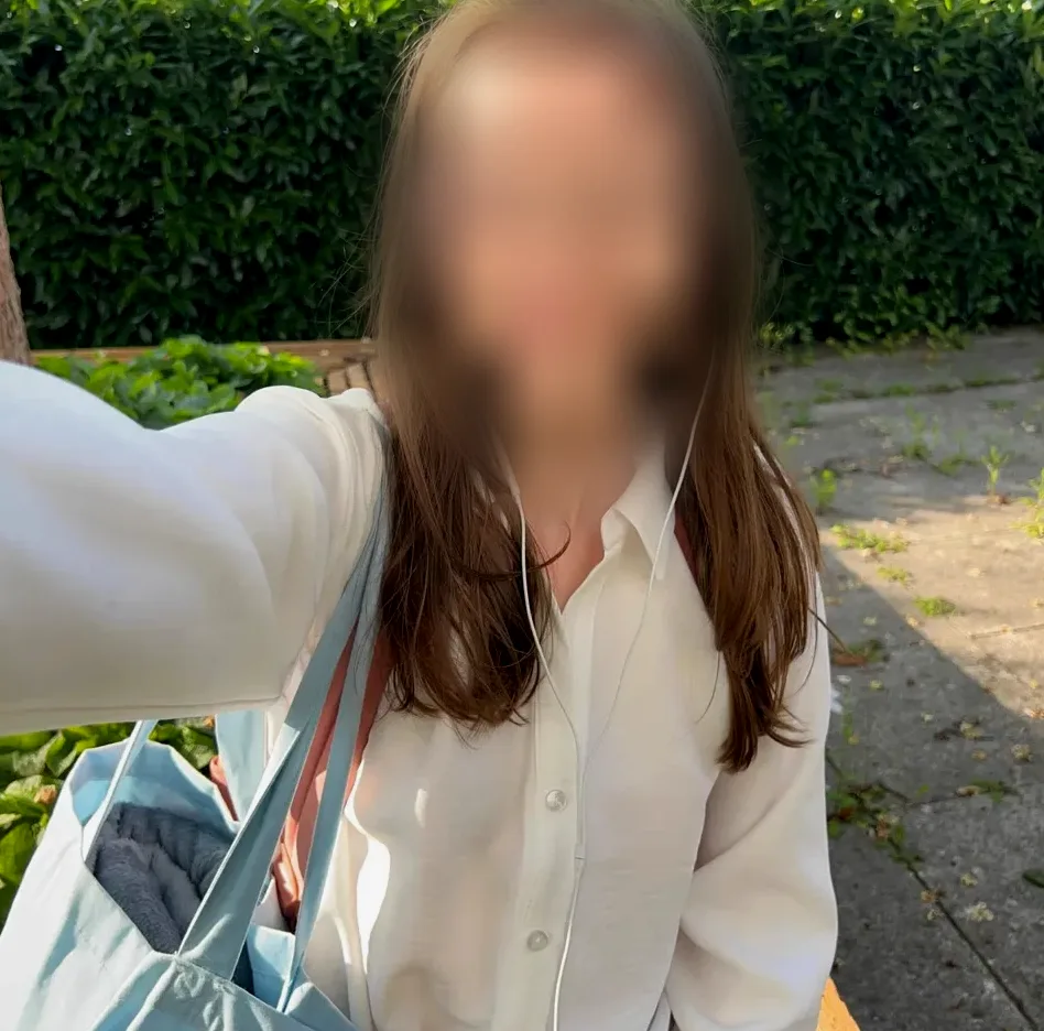 Marina, 22