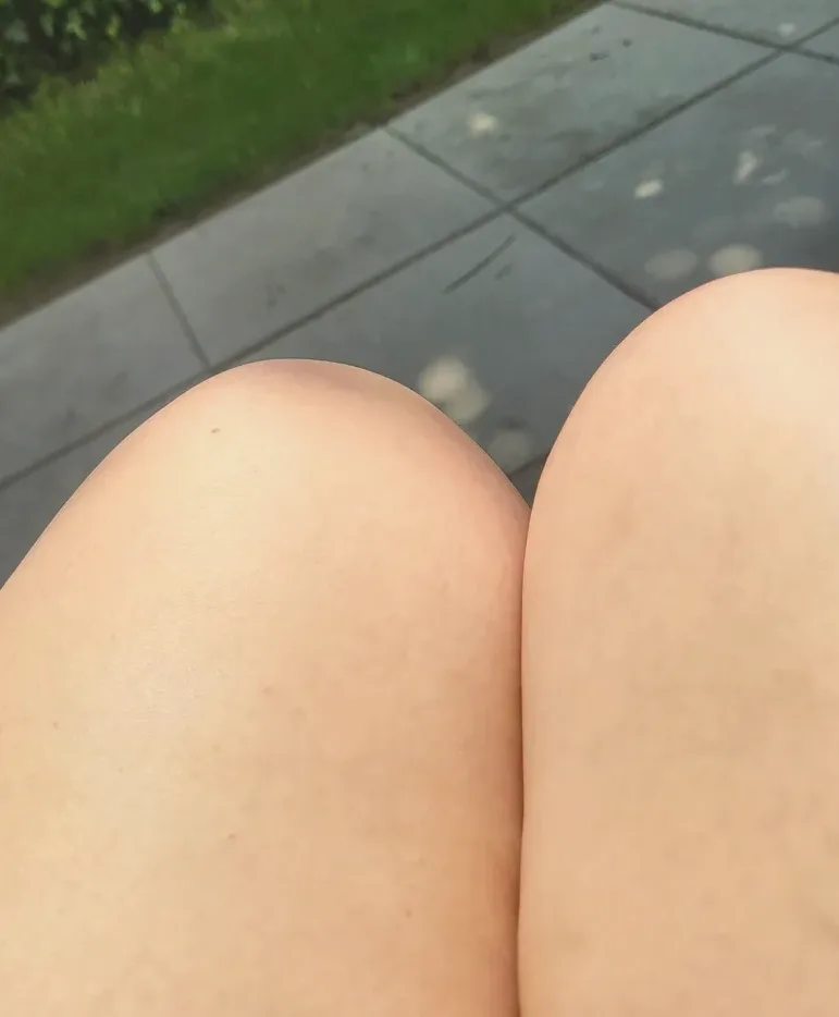 Stefanie, 23