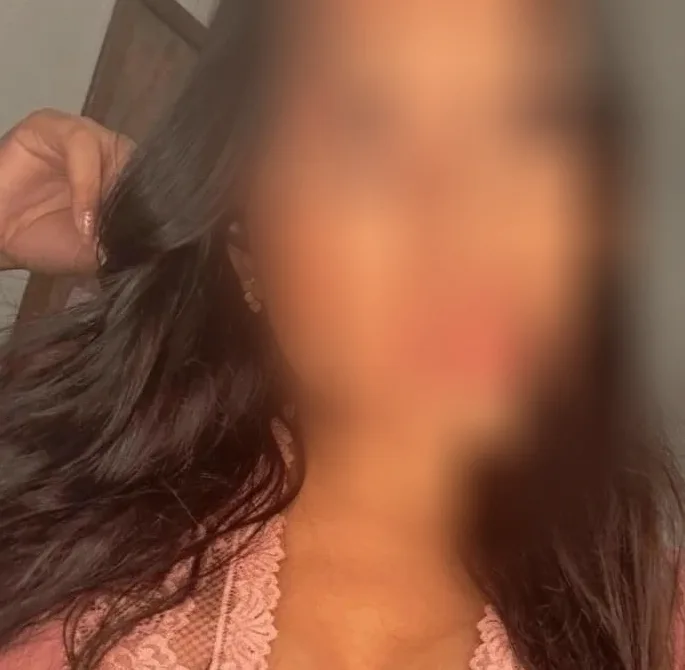 Stefanie, 29